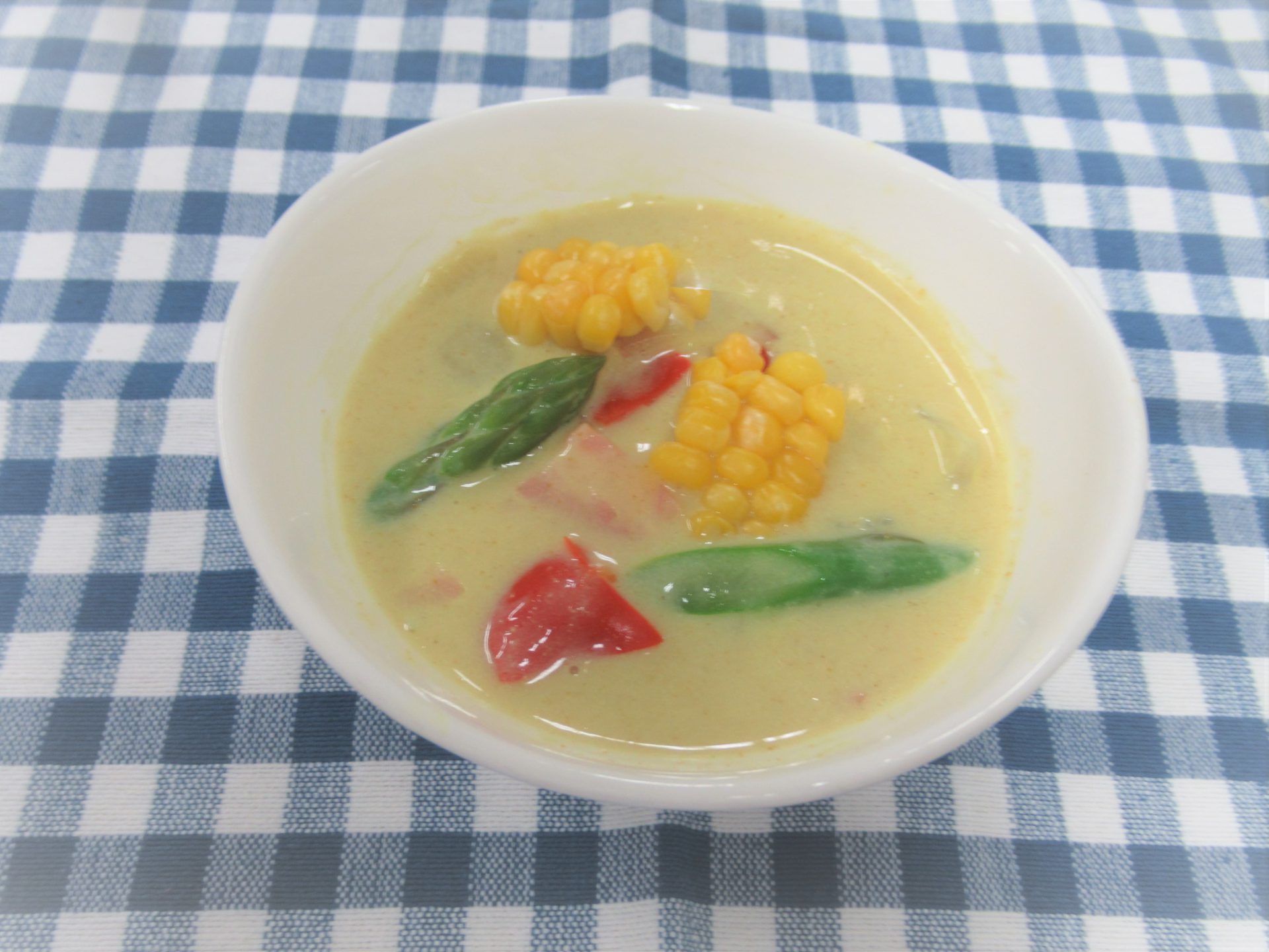 カレー風味の夏野菜豆乳スープ