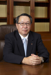 学校法人東海大学総長・理事長 松前義昭